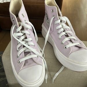 Purple converse size 7 women’s